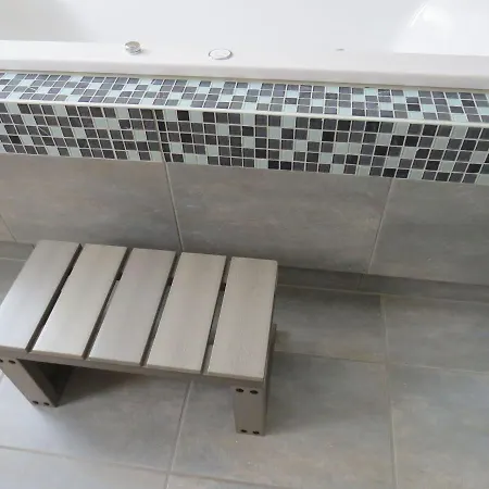 4 Sterne App Lavendel Ir-sauna Whirlpool Fitnessraum Kinderfreundlich Bikeraum Apartmán *